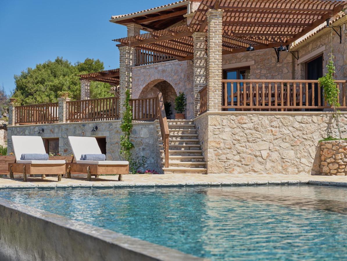 Villa Meralia Anafonitria ภายนอก รูปภาพ