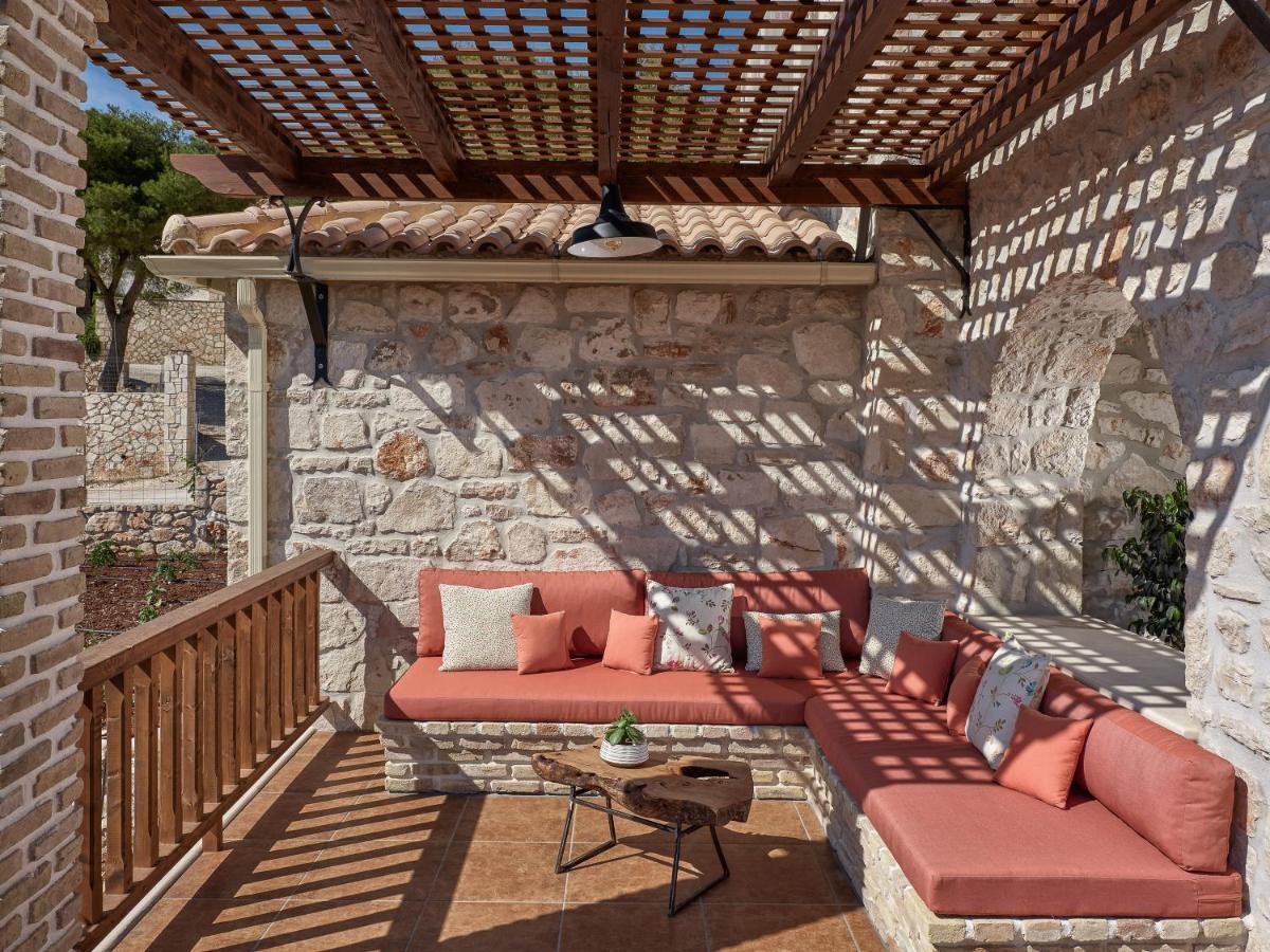 Villa Meralia Anafonitria ภายนอก รูปภาพ